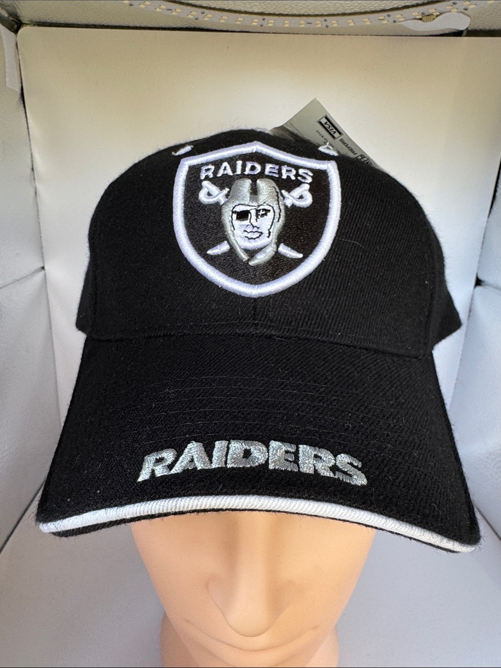 Oakland Raiders Black Baseball Cap with White Piping Accent Y2K 3-jacks